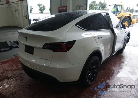 2020 Tesla Model Y Long Range Dual Motor All-Wheel Drive from USA, damaged, VIN 5YJYGDEE6LF053267